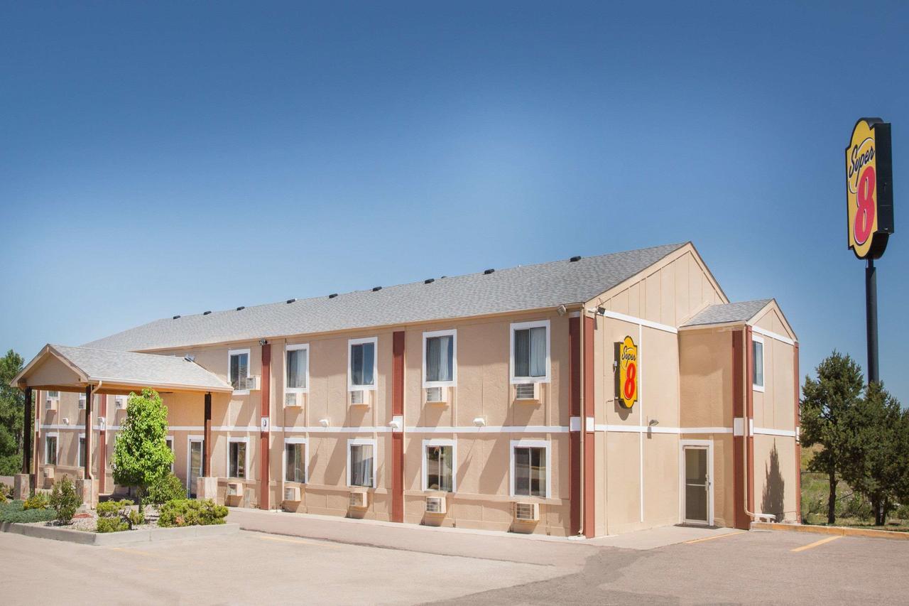 Super 8 By Wyndham Limon Hotel Eksteriør billede