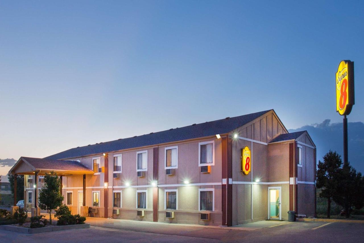 Super 8 By Wyndham Limon Hotel Eksteriør billede